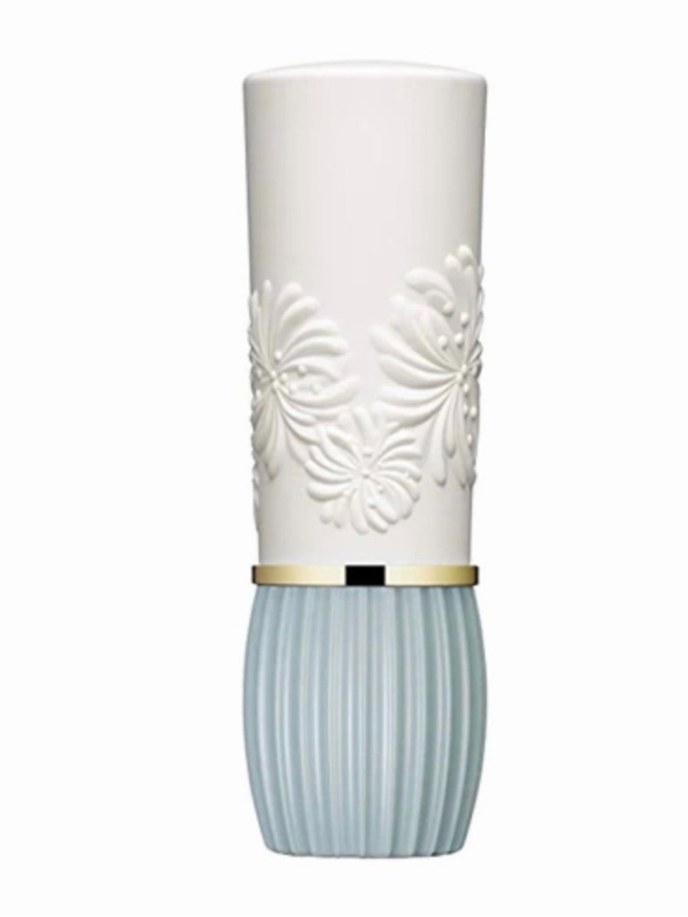 Paul and Joe Cat Lip Balm Lipstick - Picture 3 of 7